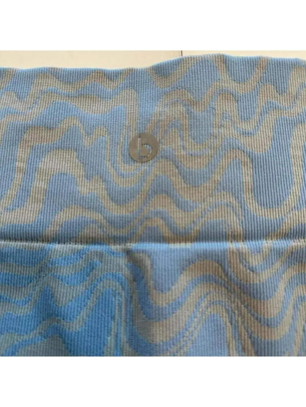 Cotton body blue textured biker shorts- size xl